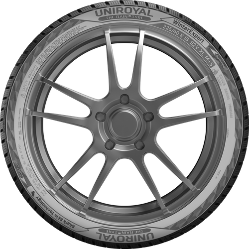 Uniroyal Winterexpert 235/55 R18 104H